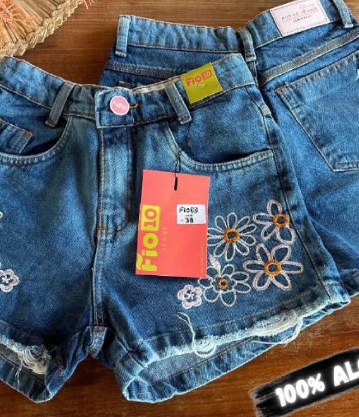 Short jeans