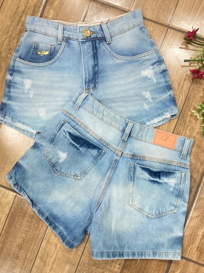 Short jeans