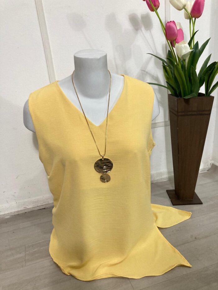 Blusa G1 de bico na ponta