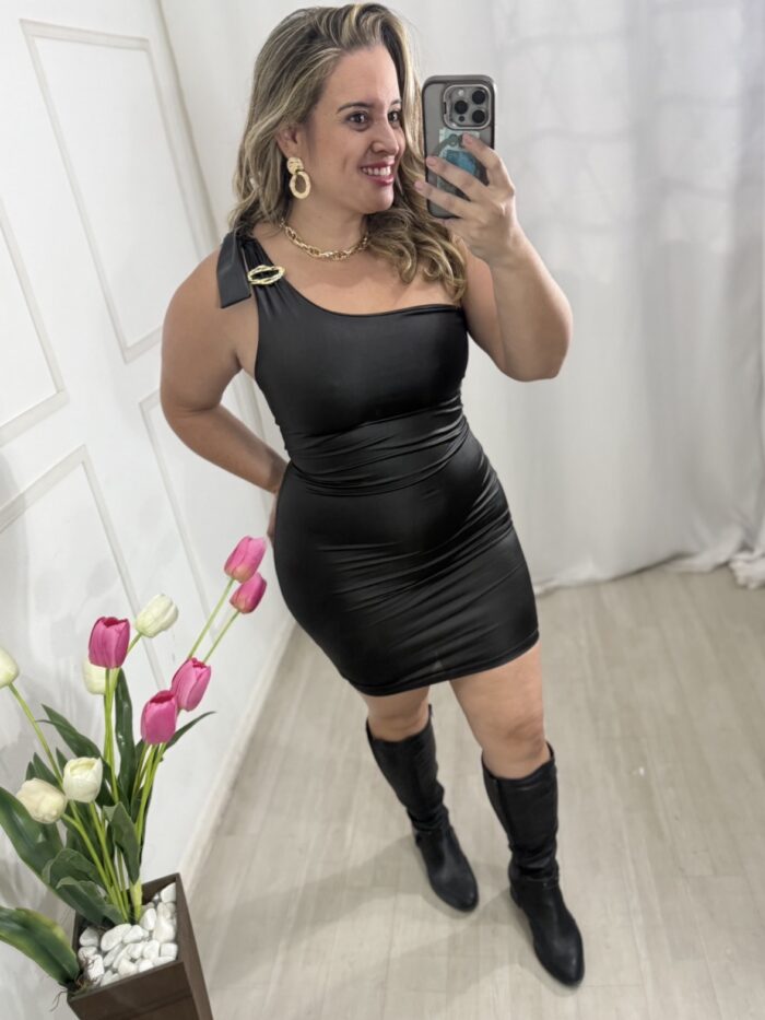 Vestido cirre um ombro